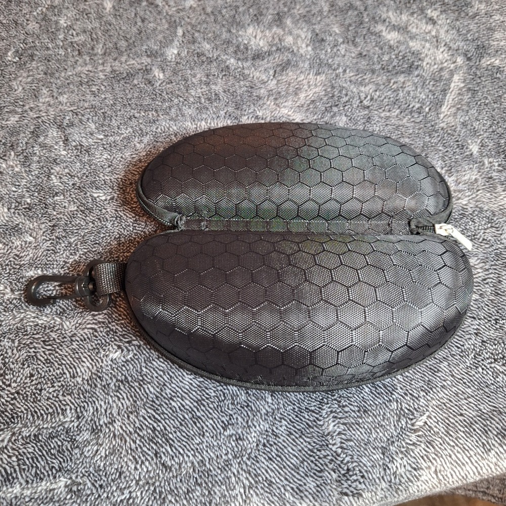 Foster‎ Grant Fashion Sunglasses M12 Black FREE CASE - Picture 9 of 9
